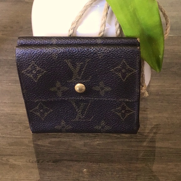 Louis Vuitton Wallet - Picture 2 of 9